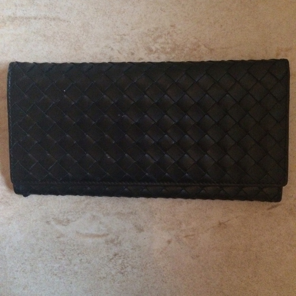 Bottega Veneta Black Leather Wallet.